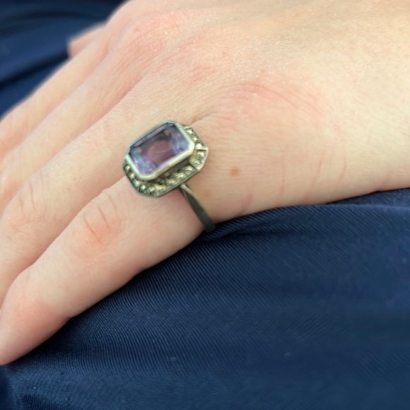 Amethyst Silver Marcasite Ring - Picture 1 of 7